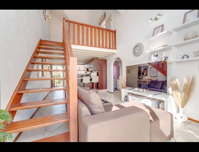 2 BEDROOM APARTMENT FOR SALE IN LONEHILL
